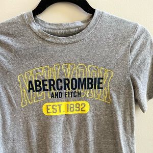 Abercrombie kids Boys tshirt